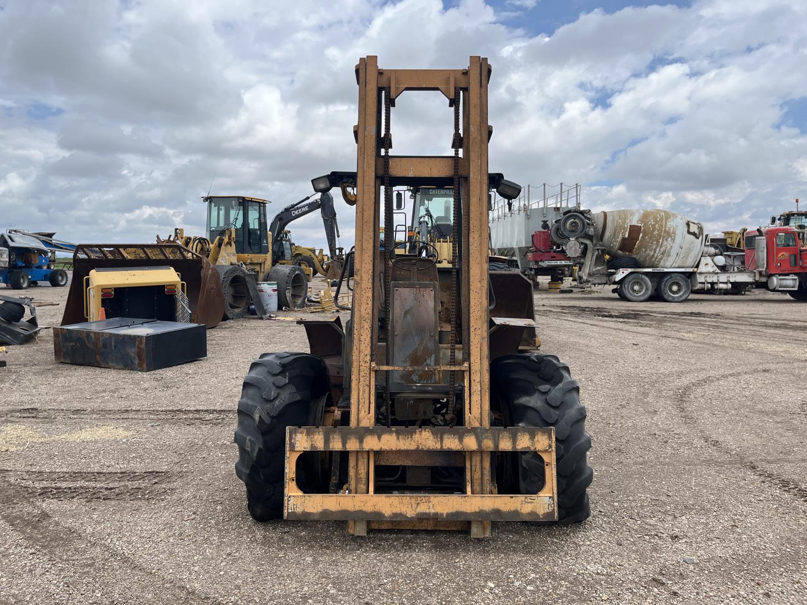 ./imagenes/INVOICE/2019/18188/CASE 586H (6).JPG